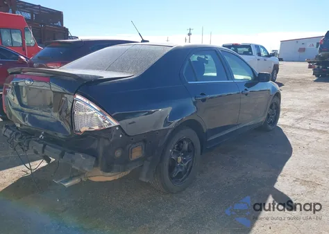 2011 Ford Fusion Se z USA, uszkodzony, nr VIN 3FAHP0HA3BR241894